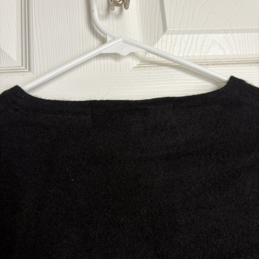 Vintage Queen of Scotland 100% Cashmere Black Crewneck Sweater XL Classic - Picture 2 of 6